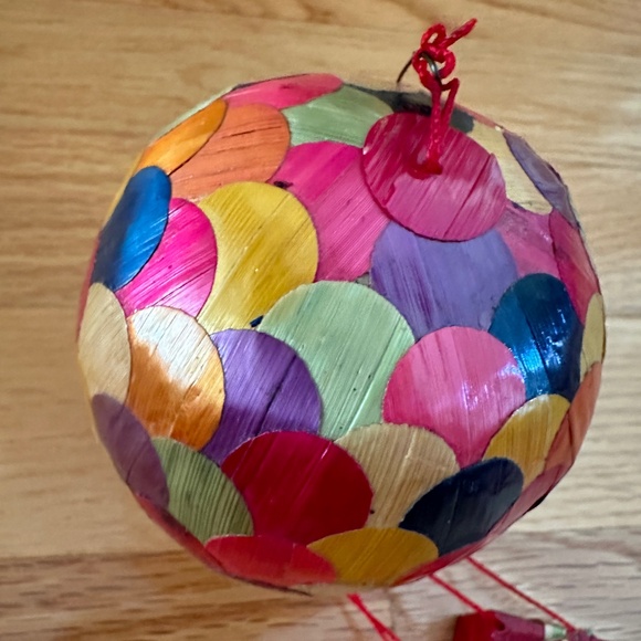 Vintage Wood Veneer Christmas Tree Ornaments Balloon Santa Parachute Church - Picture 7 of 16